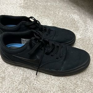 Men’s 12 Nike SB Charge Canvas